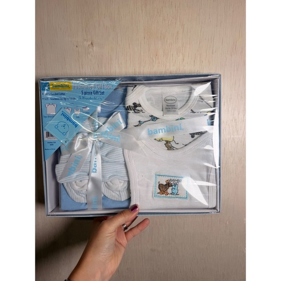 Bambini Other - Bambini 5 Piece Gift Set Newborn Blue Excellent NIB Combed Cotton Animal Print